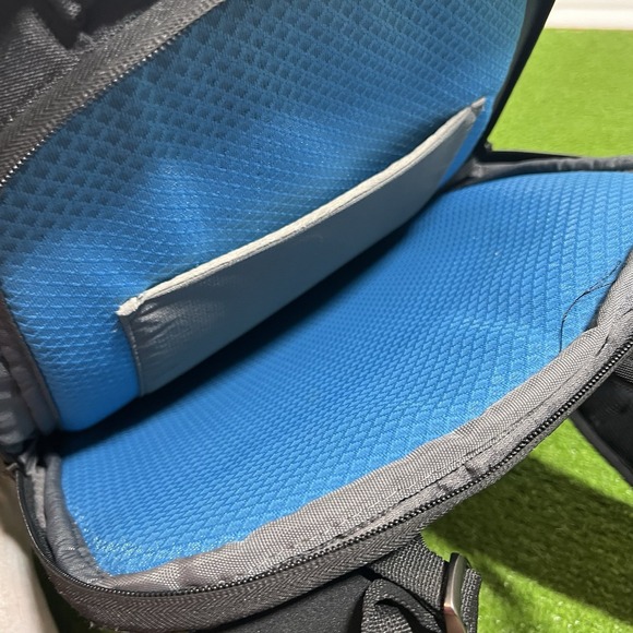 Alienware Gaming Laptop Backpack Vindicator v2.0 Backpack 17'' Computer Bag - Picture 5 of 8